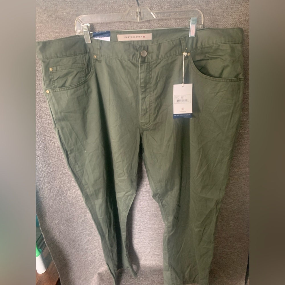 NWT 46x30 cutter and buck